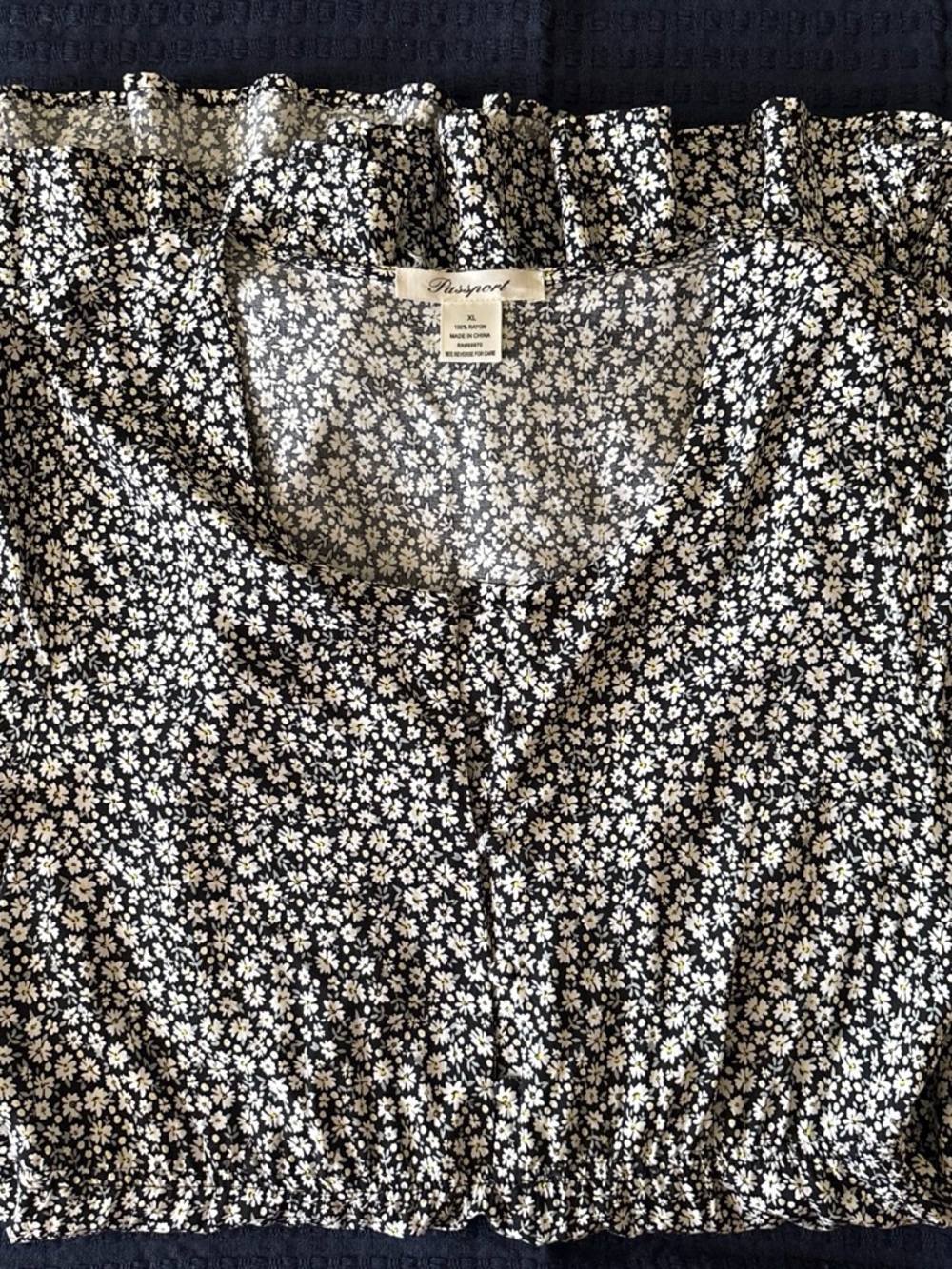 Passport Black and White Floral Button-Front Women's dress